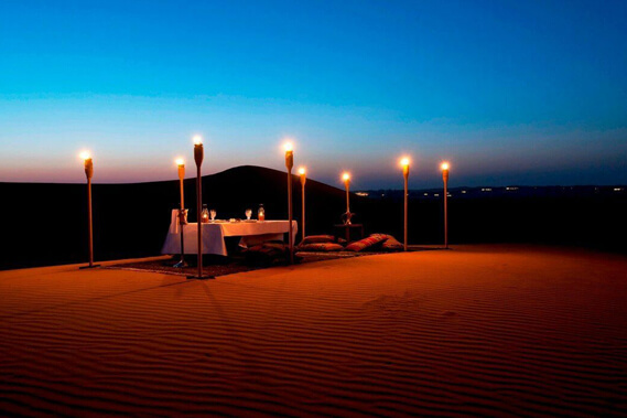 camping_under_the_stars_in_Open_desert_dubai